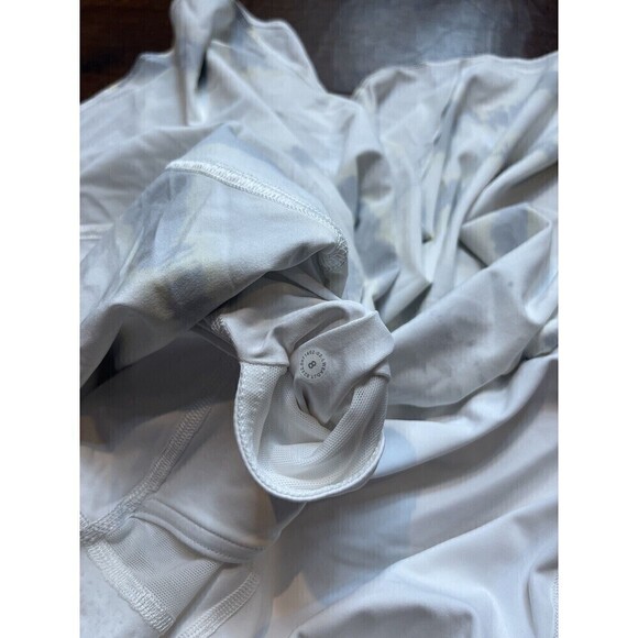 Lululemon size 8 Court Rival High Rise Skirt Long White Yellow Gray Tie dye - Picture 4 of 6